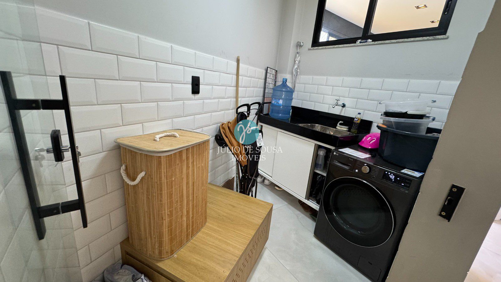 WhatsApp Image 2025-09-25 at 15.15.19t