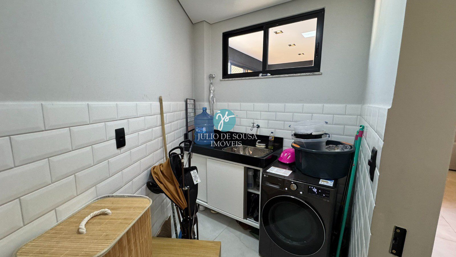 WhatsApp Image 2025-09-25 at 15.15.20e